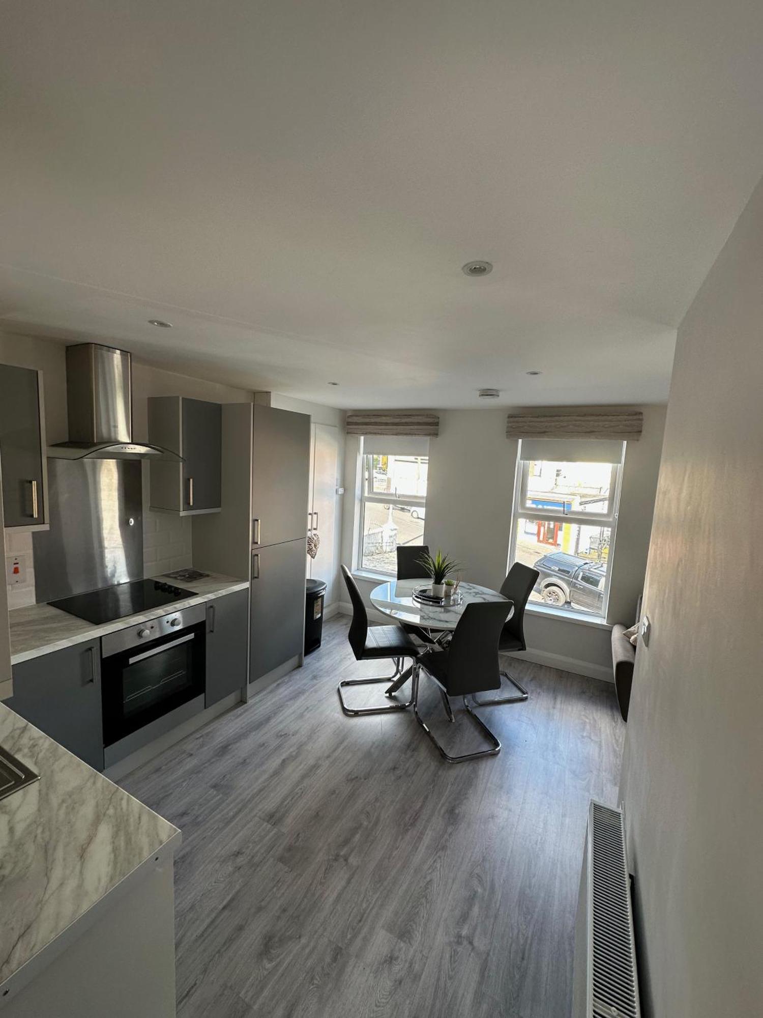 Westland Suites - Stylish, Modern, Elegant, Central Apartments A Londonderry Eksteriør bilde