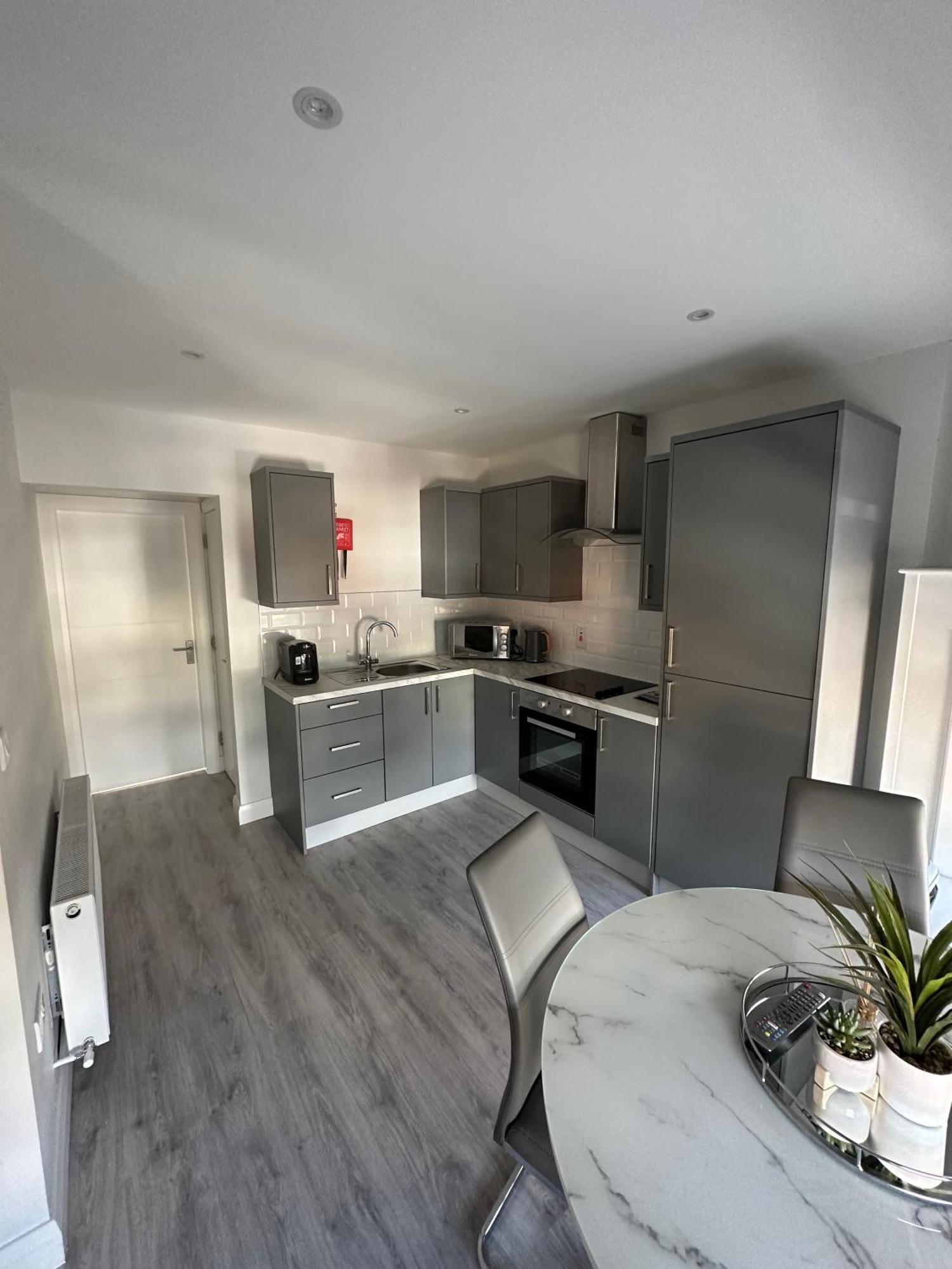Westland Suites - Stylish, Modern, Elegant, Central Apartments A Londonderry Eksteriør bilde